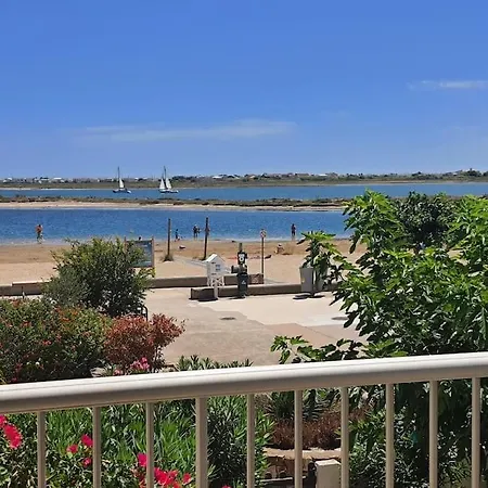 Au Bord De La Plage Du Grazel Gruissan Exterior photo